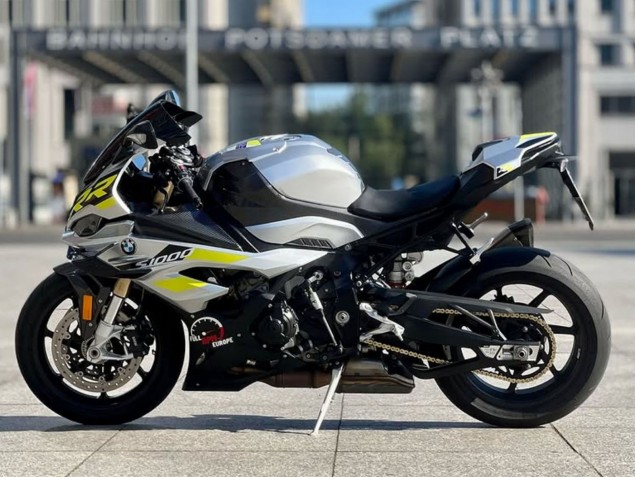 Carenados Moto BMW S1000RR 2023-2024 - Plata Amarillo FibraCarbono Fábrica