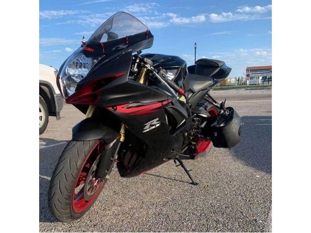 Carenados Moto Suzuki GSXR 600 / GSXR 750 2011-2024 - Negro Gris Rojo Línea Fábrica