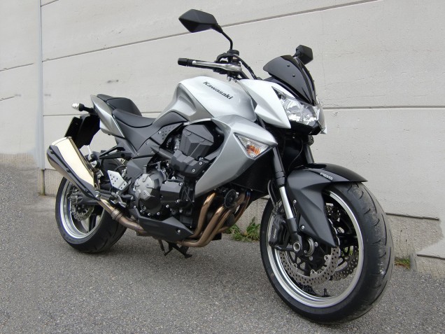 Carenados Moto Kawasaki Z1000 2003-2006 - Plata Fábrica