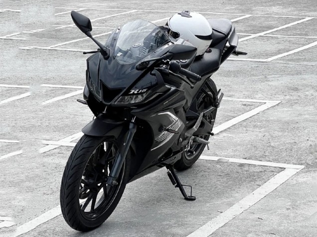 Carenados Moto Yamaha YZF R15 2018-2024 - Negro Mate Fábrica