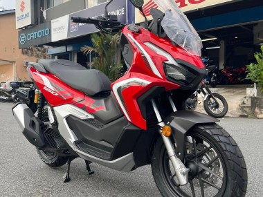 Carenados Moto Honda ADV160 2022-2024 - Rojo Blanco Negro Fábrica