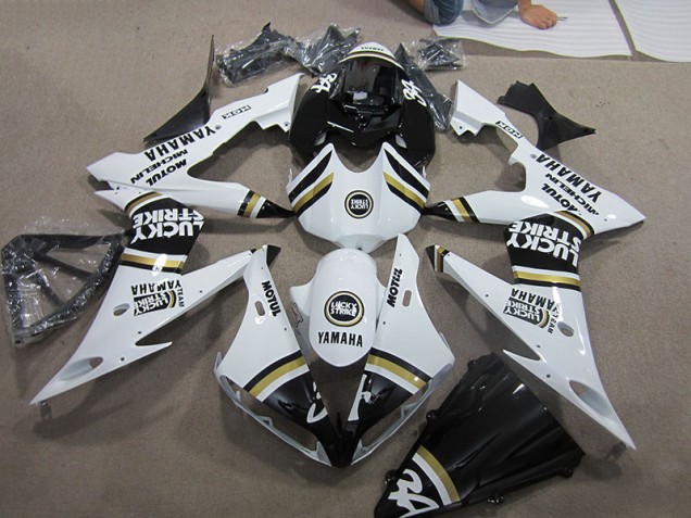 Negro Blanco Lucky Strike Carenado Moto Yamaha R1 04-06 Negro Blanco Lucky Strike Carenado Moto Yamaha R1 04-06