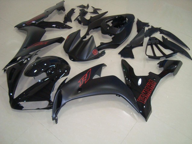 Negro Mate Rojo Carenado Moto Yamaha R1 04-06 Negro Mate Rojo Carenado Moto Yamaha R1 04-06